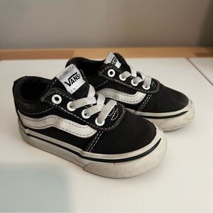 Vans Toddler Old Skool Classic Black and White Sneakers, Size 5